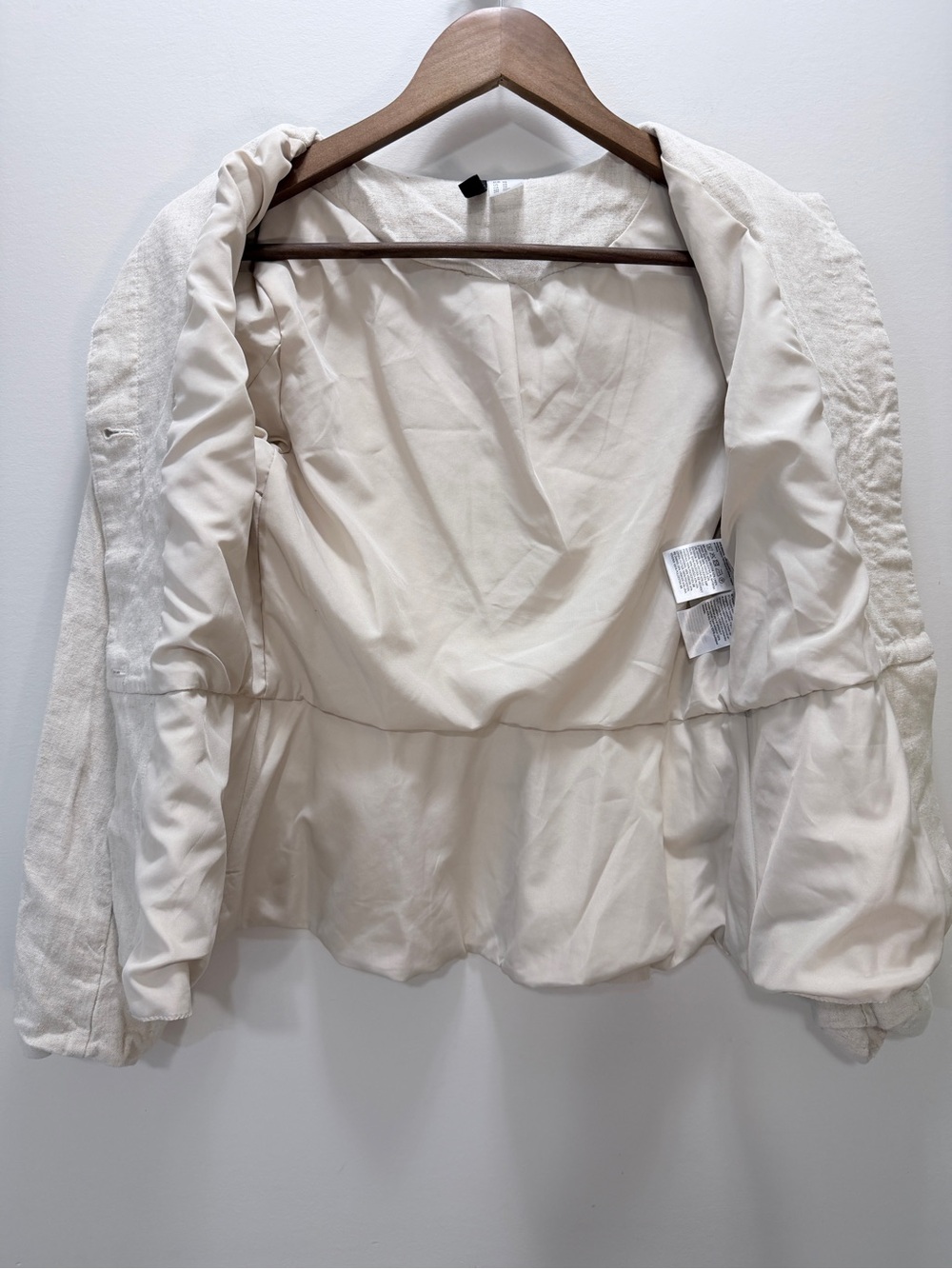 H&M Cream Peplum Button Blazer Size XS (21x15) - Picture 6 of 11